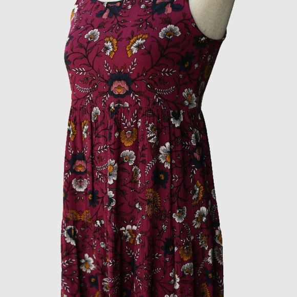 Adorable, Old Navy floral dress - Picture 3 of 3
